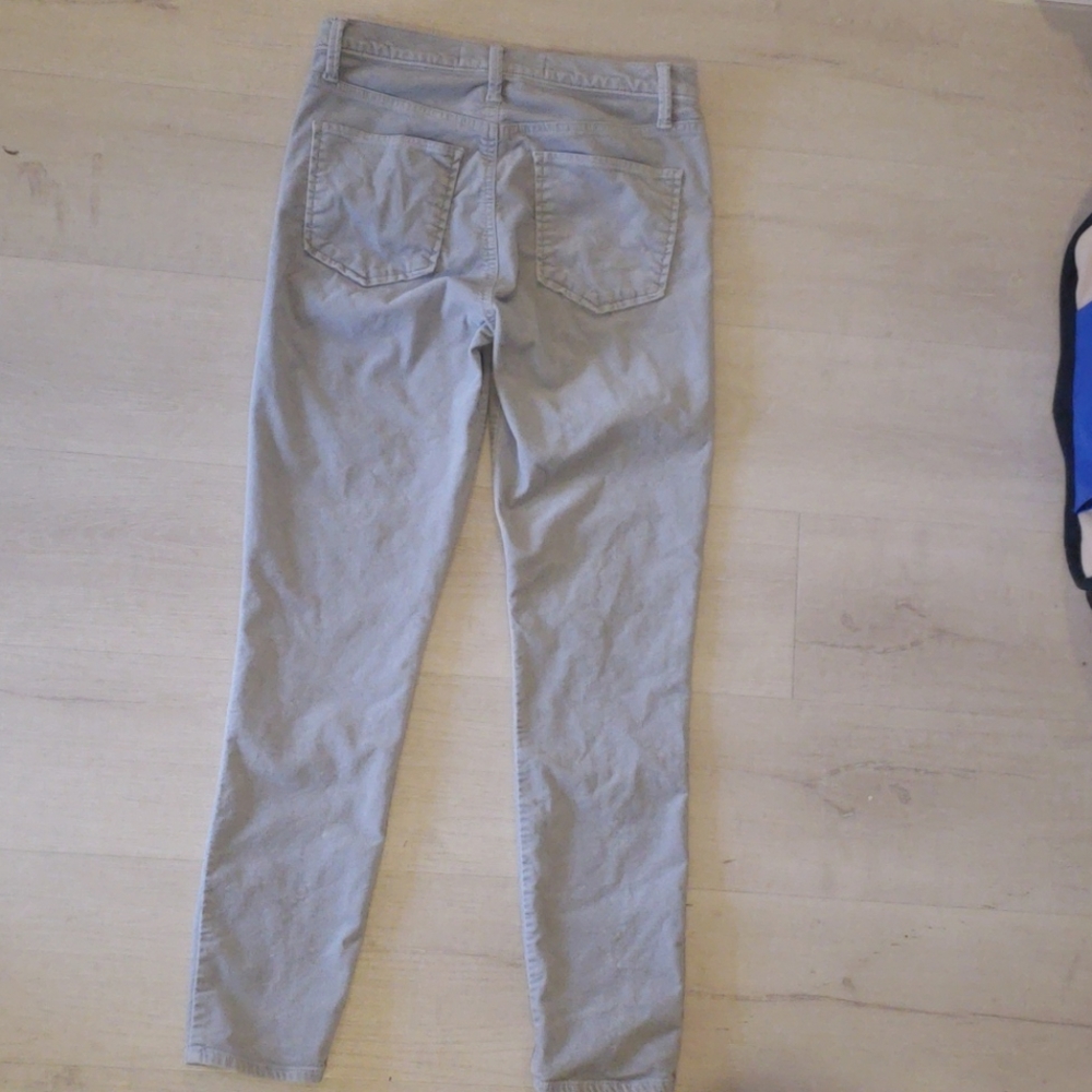 GAP - Picture 2 of 10